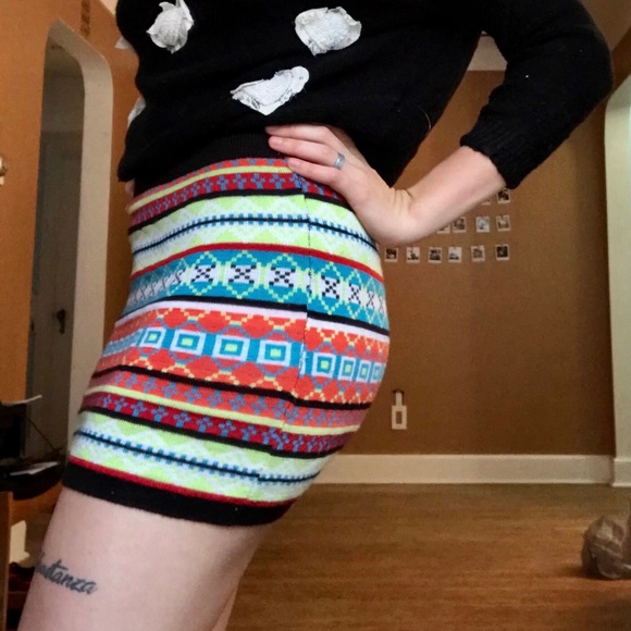 PLANET GOLD bold thread Gypsy short pencil skirt - Picture 1 of 6